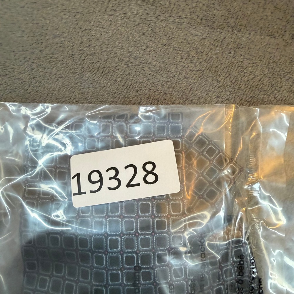 Claiborne Geometric Square Necktie Mens One Size Gray Silk Hand Made - Picture 8 of 8